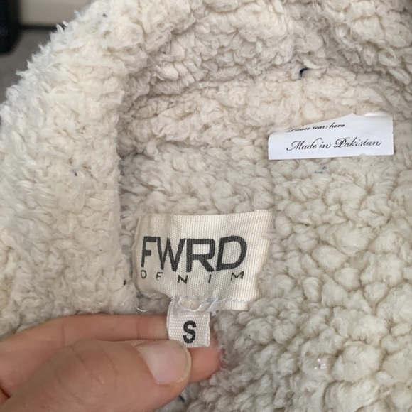 FWRD denim jean jacket size Small Sherpa‎ collar distressed buttons fly stretchy - Picture 4 of 16